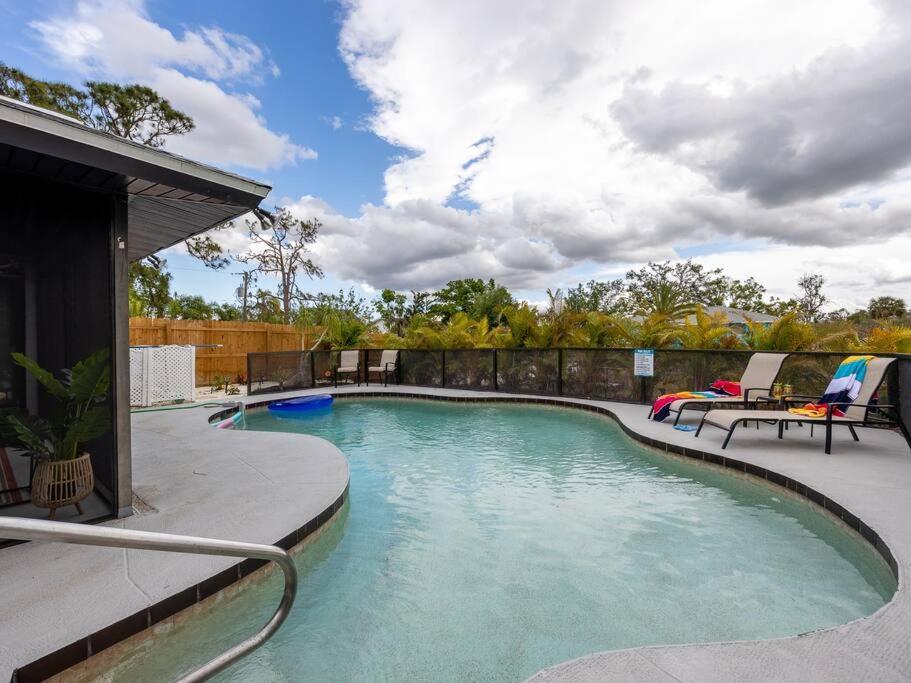 Englewood, Manasota Keys - 2 Bedroom Luxury Villa, Pool, Game Room, 6 Min To Beaches Next To Canal Exteriör bild